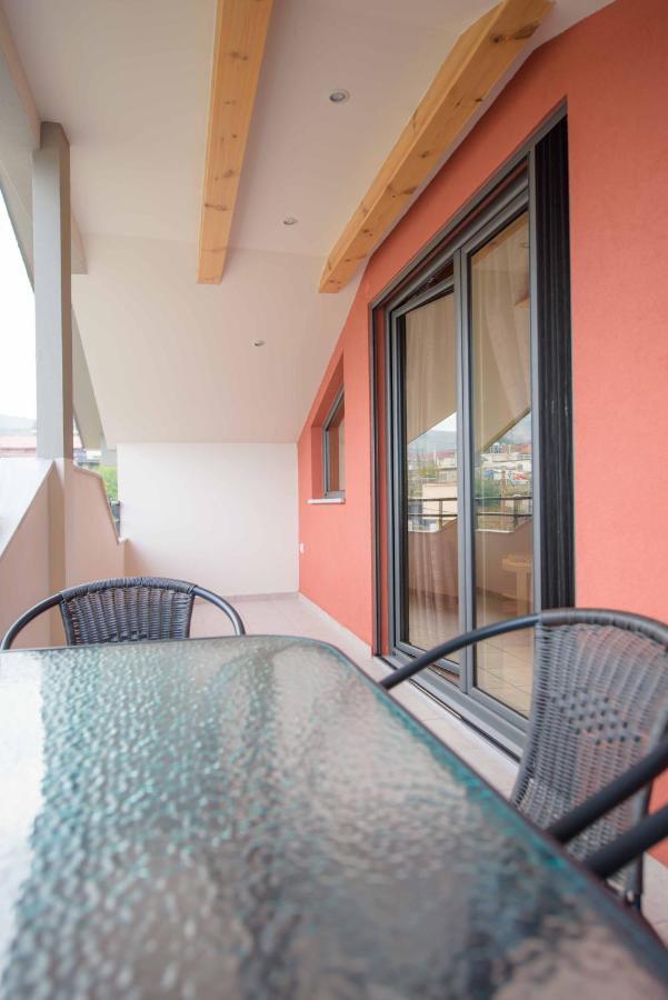 New Loft Polixeni Apartment อิโออันนินา ภายนอก รูปภาพ